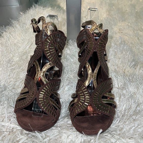 Carlos Santana Zarina Heels - Picture 5 of 16